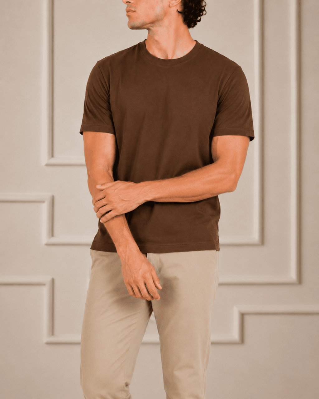 AM SIGNATURE ESSENTIAL COTTON T-SHIRT - BROWN