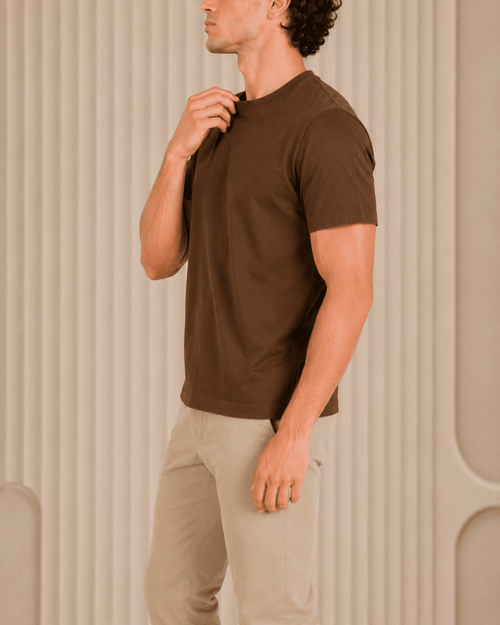 AM SIGNATURE ESSENTIAL COTTON T-SHIRT - BROWN