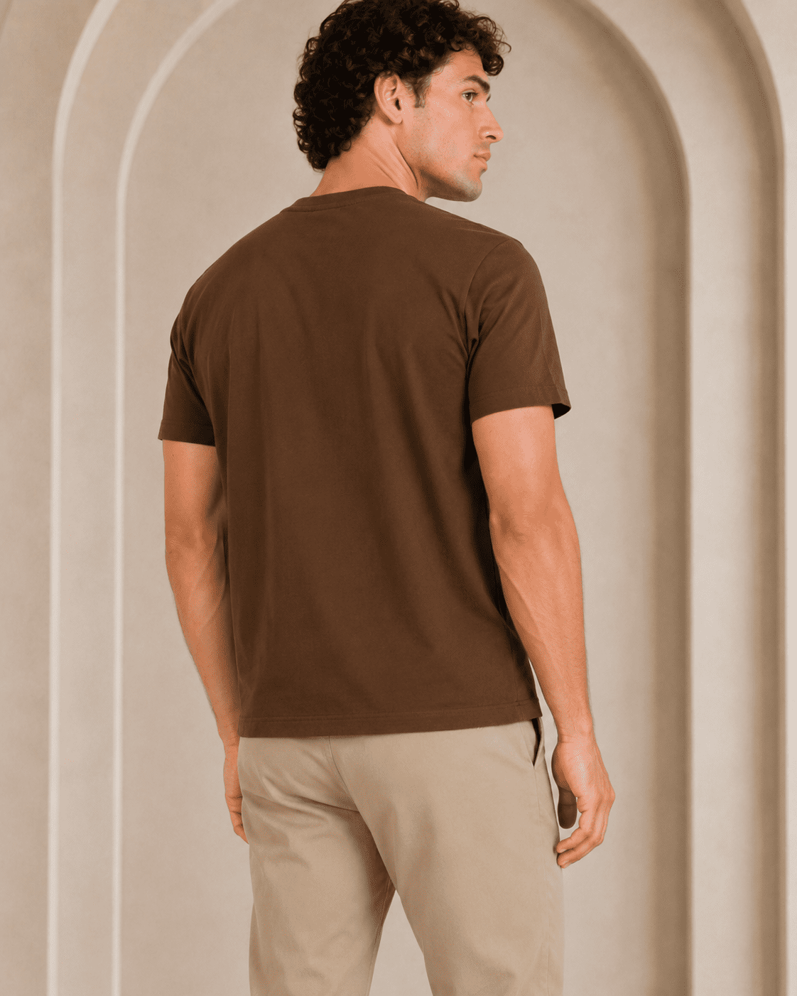 AM SIGNATURE ESSENTIAL COTTON T-SHIRT - BROWN